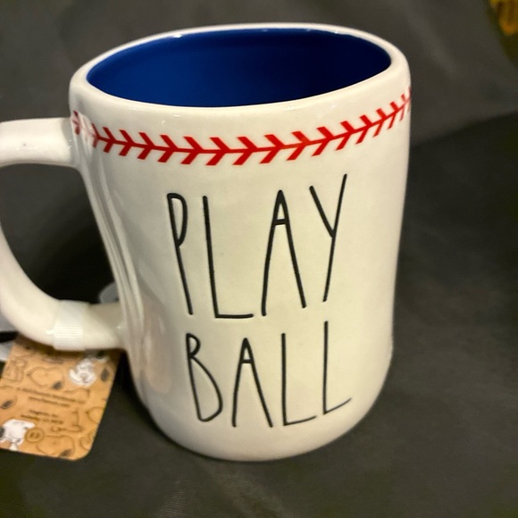 Rae Dunn Peanuts Collaboration Mug - Picture 5 of 5